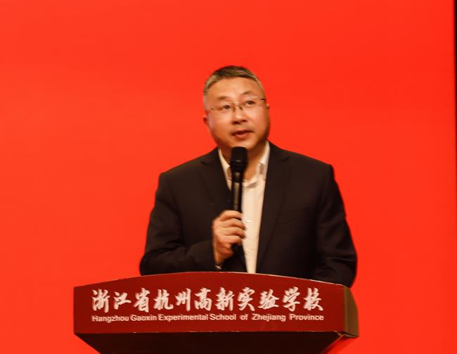 赵忠校长（修）.jpg