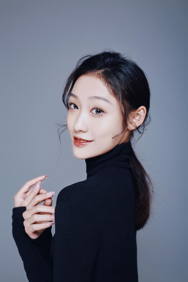 陈昱彤.jpg